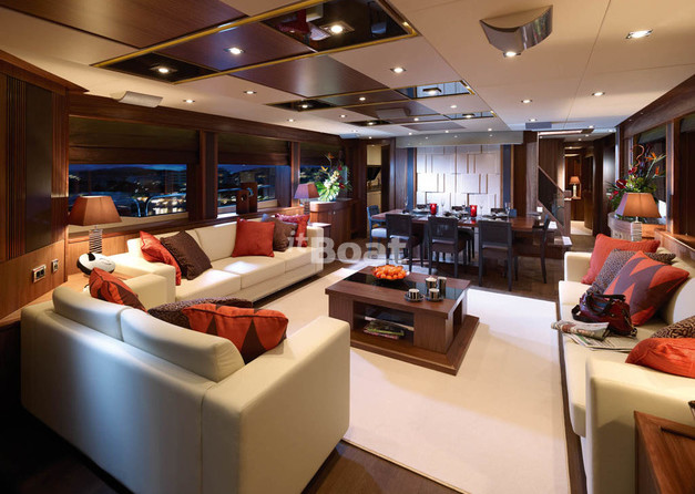 Sunseeker 30M Yacht