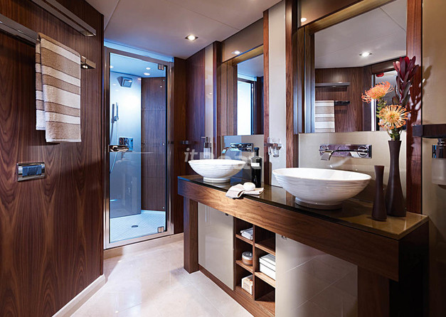 Sunseeker 30M Yacht