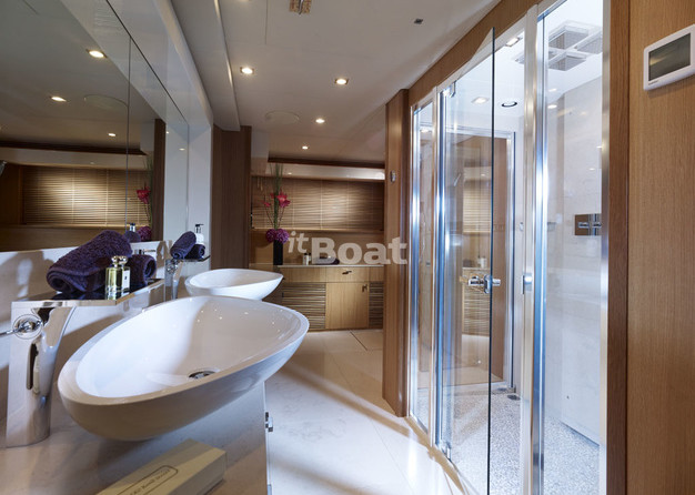 Sunseeker 130 Predator