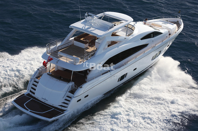 Sunseeker 88 Yacht