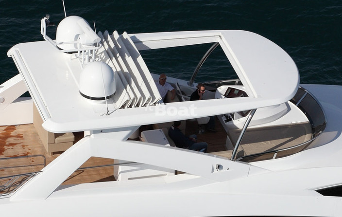 Sunseeker 88 Yacht