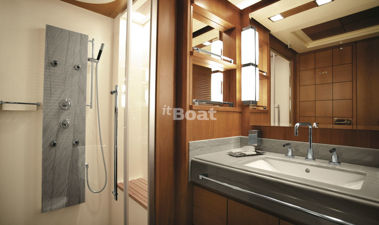 Azimut Grande 116