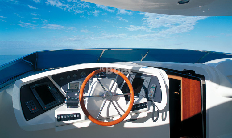 Azimut Grande 116