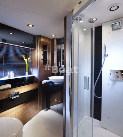 Sunseeker 80 Yacht