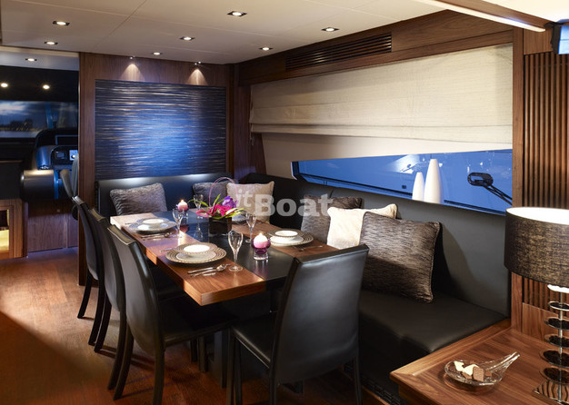 Sunseeker 80 Yacht