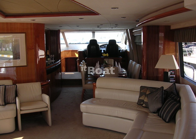 Sunseeker 82 Yacht