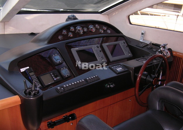 Sunseeker 82 Yacht