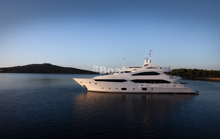 Sunseeker 40M Yacht