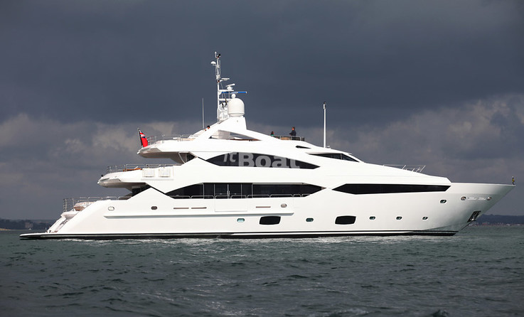 Sunseeker 40M Yacht