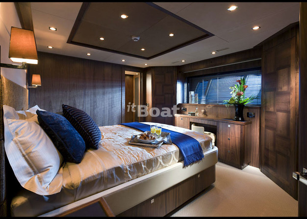 Sunseeker 40M Yacht
