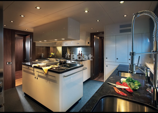 Sunseeker 40M Yacht