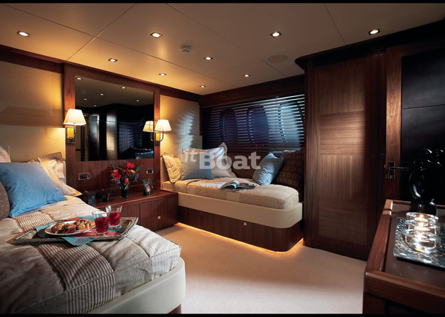 Sunseeker 40M Yacht