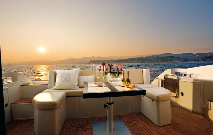Azimut 40S