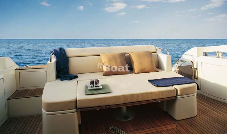 Azimut 43S