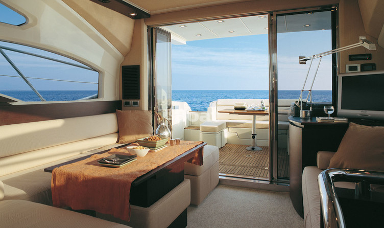 Azimut 43S