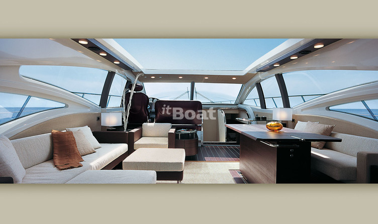 Azimut 68S