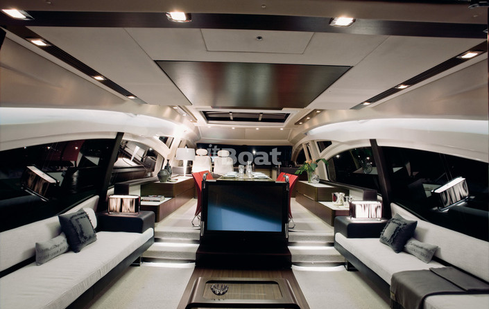 Azimut 72S