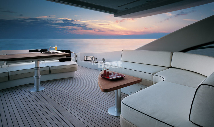 Azimut 86S