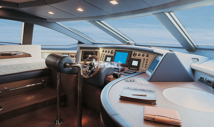 Azimut Grande 105