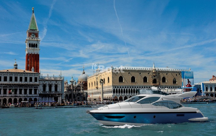 Azimut 45