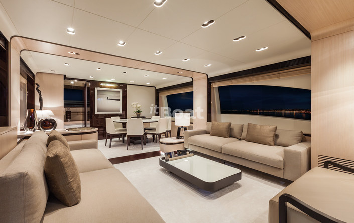 Azimut 84