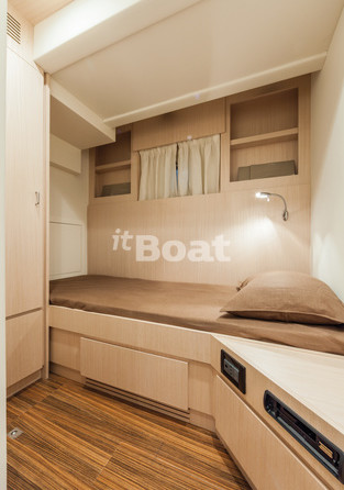 Azimut 84