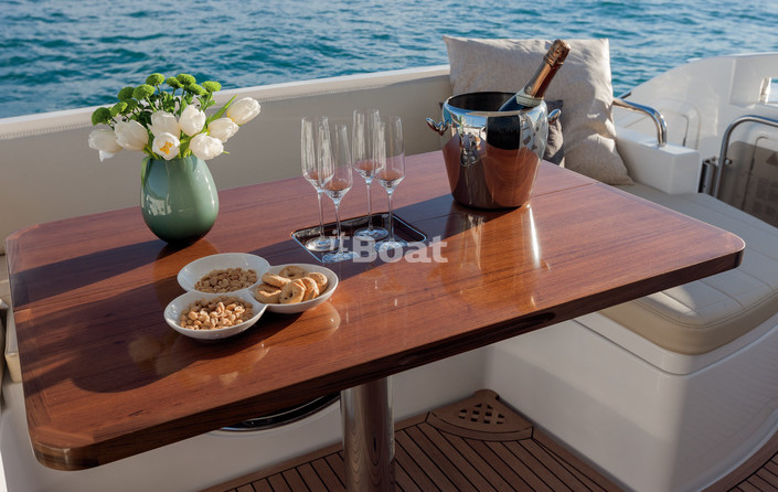 Azimut 54