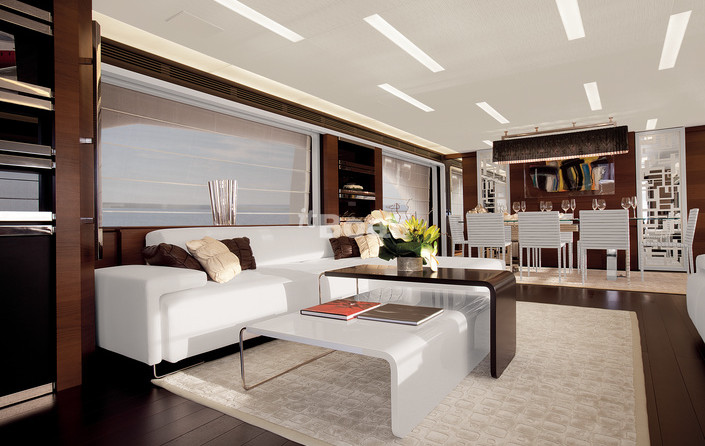 Azimut Grande 100