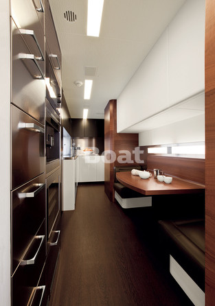 Azimut Grande 100