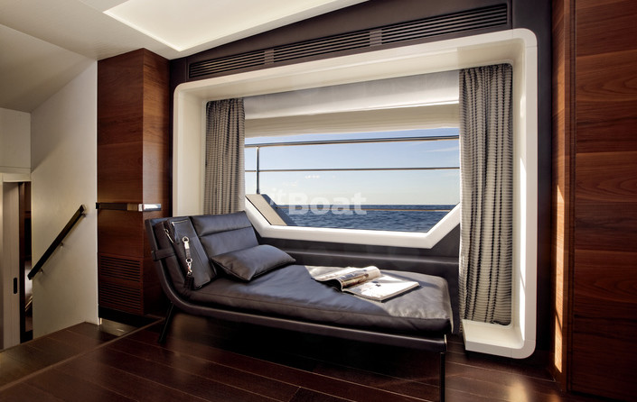 Azimut Grande 100