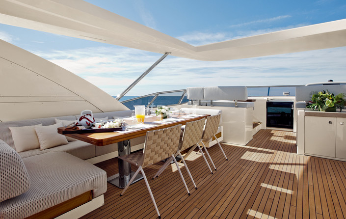 Azimut Grande 100