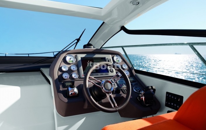 Azimut Atlantis 38