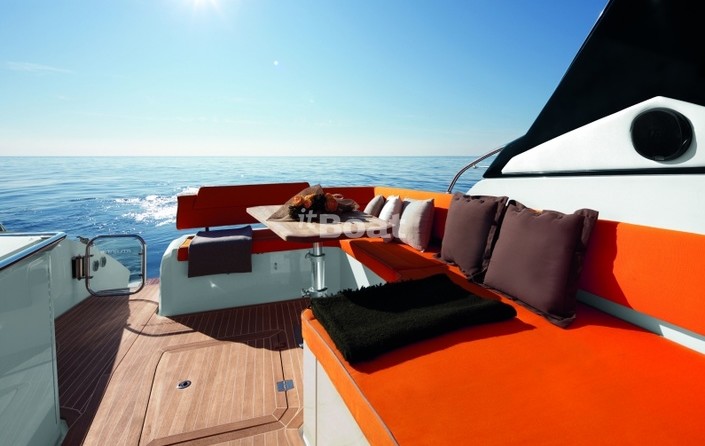 Azimut Atlantis 38