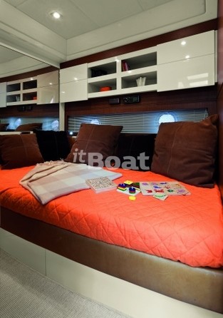 Azimut Atlantis 58