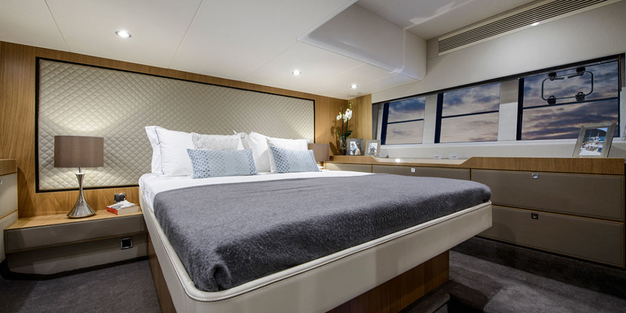 Fairline Squadron 48