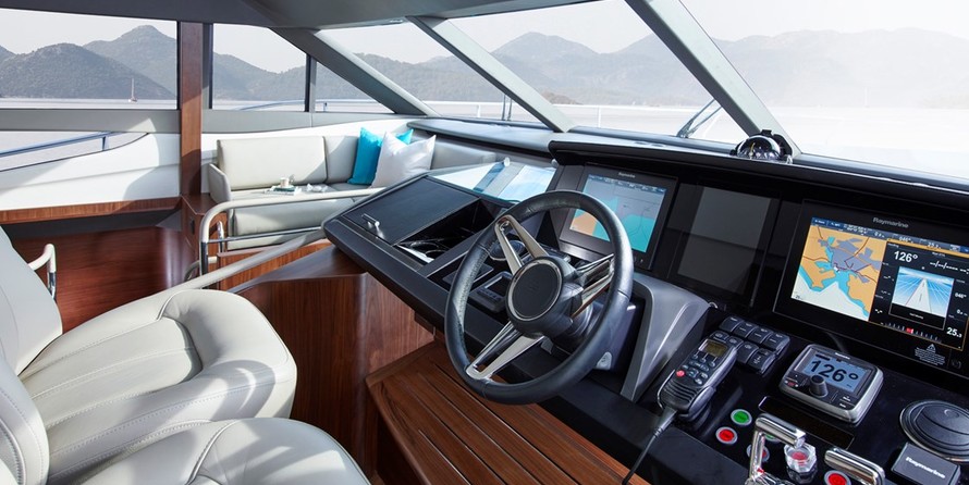 Princess Y75