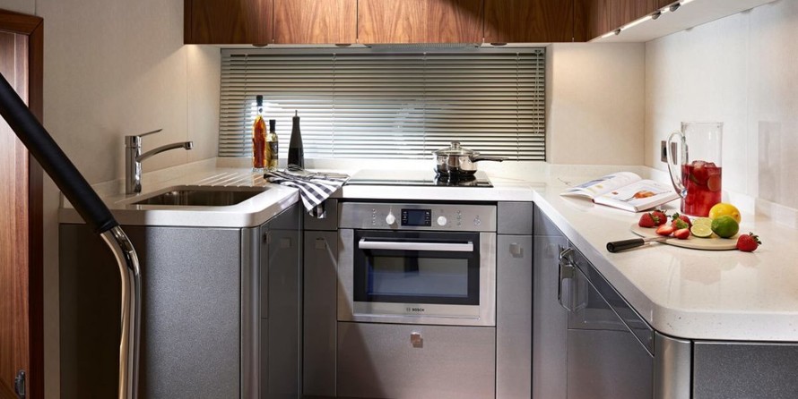 Sunseeker Predator 57