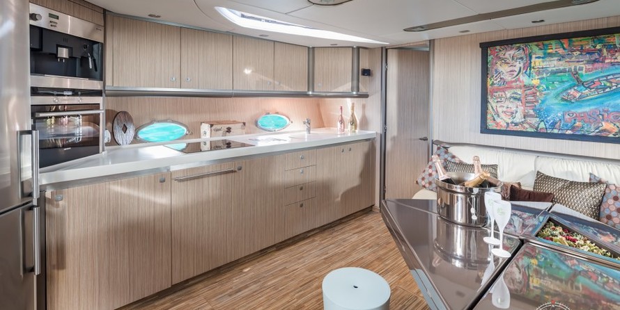 Sunseeker Predator 68