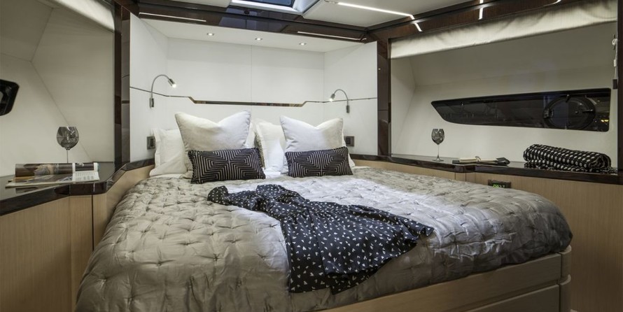 Sunseeker Predator 68