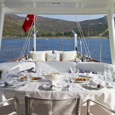 Yacht Glorious
