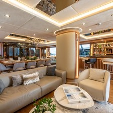 Yacht Aresteas